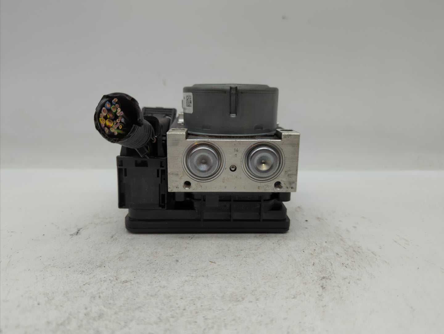 2014-2016 Ford Fusion ABS Pump Control Module Replacement P/N:DG9C-2C219-DF DG9C-2C405-DF, EG9C-2C405-AG Fits Fits 2014 2015
