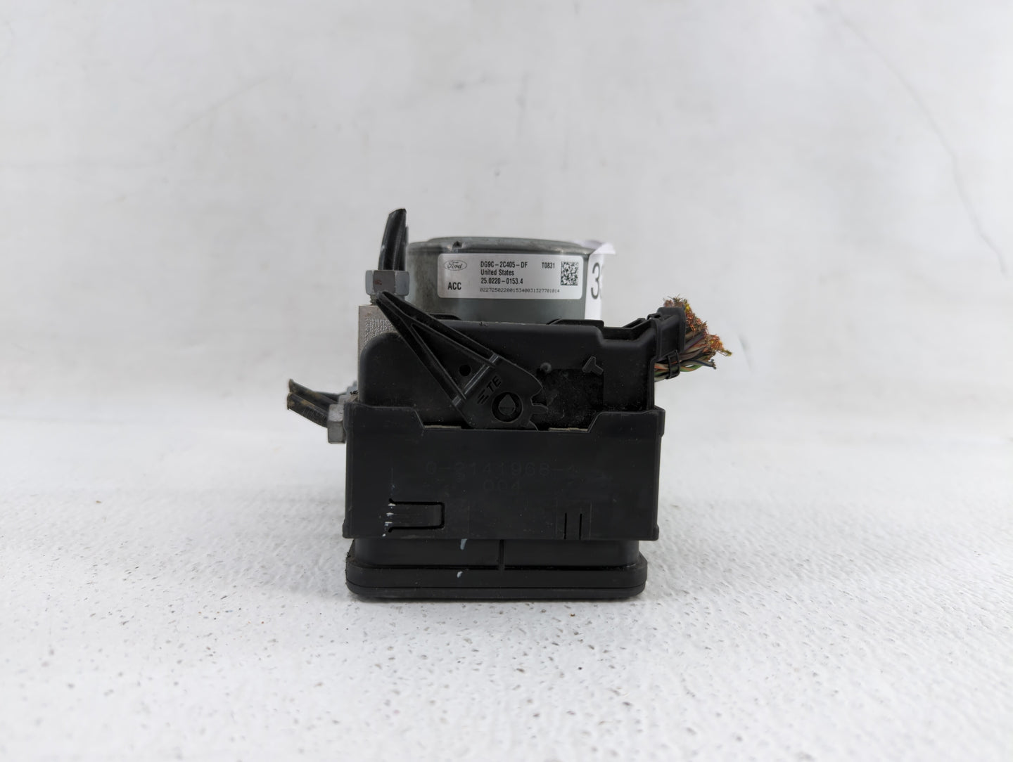 2014-2016 Ford Fusion ABS Pump Control Module Replacement P/N:DG9C-2C219-DF DG9C-2C405-DF, EG9C-2C405-AG Fits Fits 2014 2015