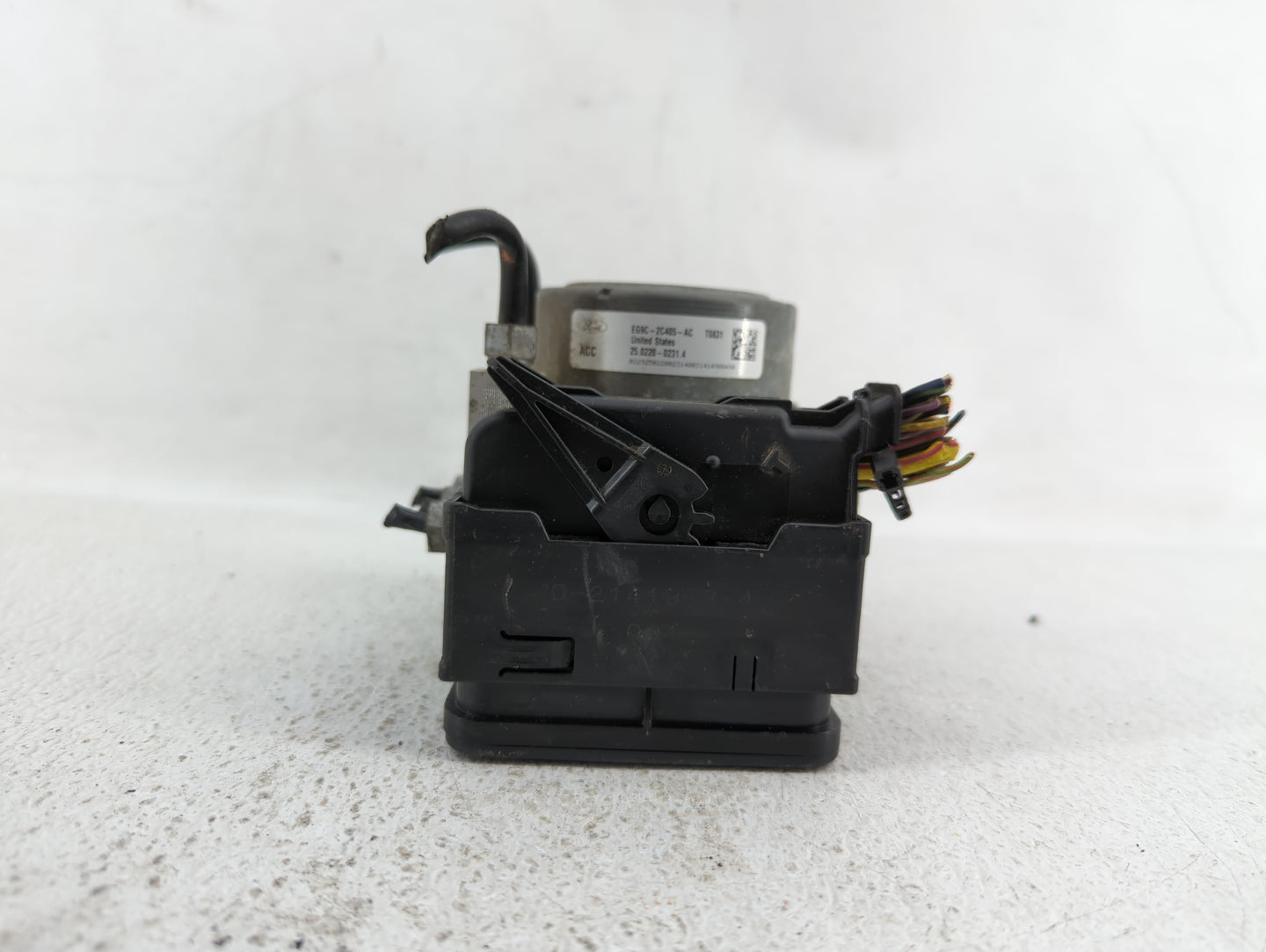 2014-2016 Ford Fusion ABS Pump Control Module Replacement P/N:DG9C-2C219-DF DG9C-2C405-DF, EG9C-2C405-AG Fits Fits 2014 2015