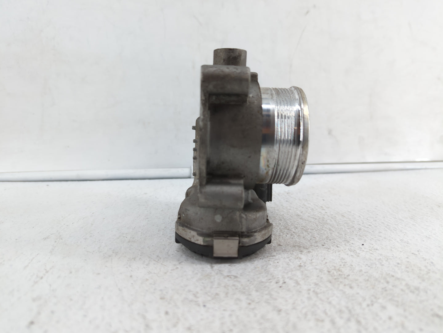 2014-2019 Ford Fusion Throttle Body P/N:0 280 750 566 DS7E-9F991-BB Fits Fits 2014 2015 2016 2017 2018 2019 OEM Used Auto Pa