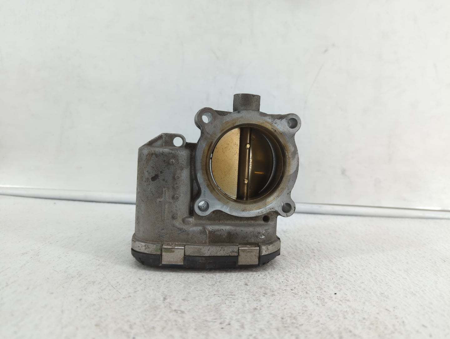 2014-2019 Ford Fusion Throttle Body P/N:0 280 750 566 DS7E-9F991-BB Fits Fits 2014 2015 2016 2017 2018 2019 OEM Used Auto Pa
