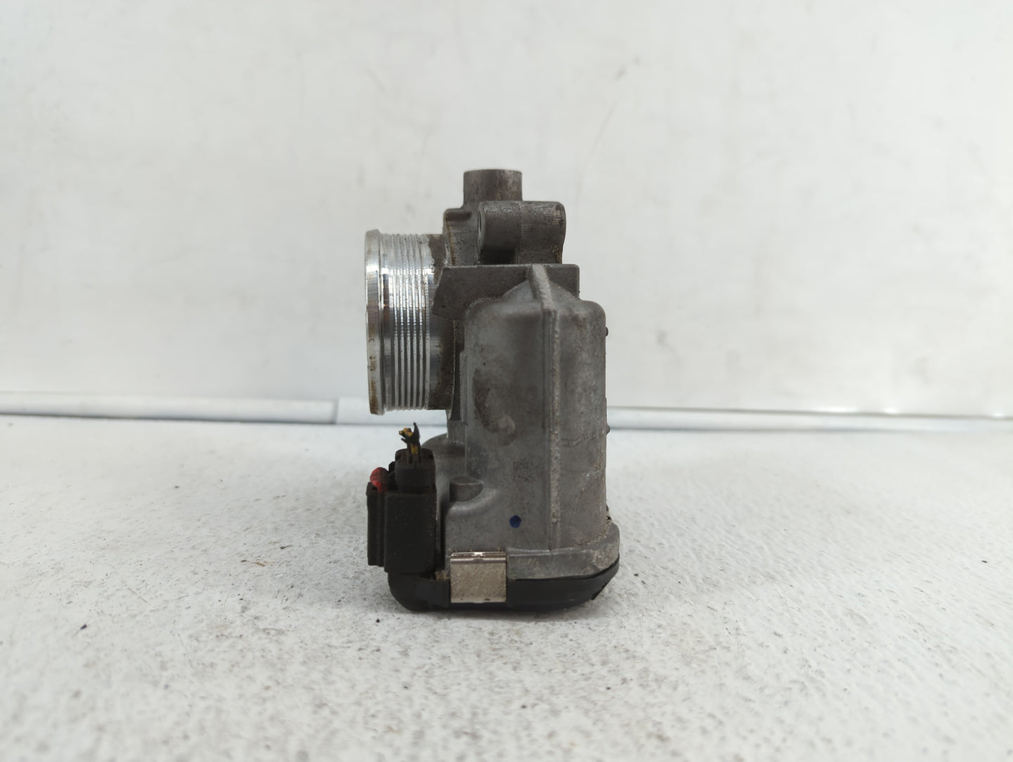 2014-2019 Ford Fusion Throttle Body P/N:0 280 750 566 DS7E-9F991-BB Fits Fits 2014 2015 2016 2017 2018 2019 OEM Used Auto Pa
