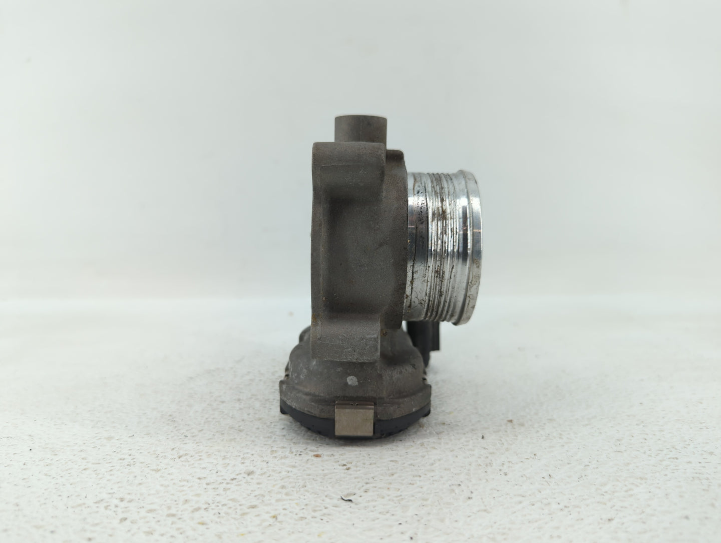2014-2019 Ford Fusion Throttle Body P/N:0 280 750 566 DS7E-9F991-BB Fits Fits 2014 2015 2016 2017 2018 2019 OEM Used Auto Pa
