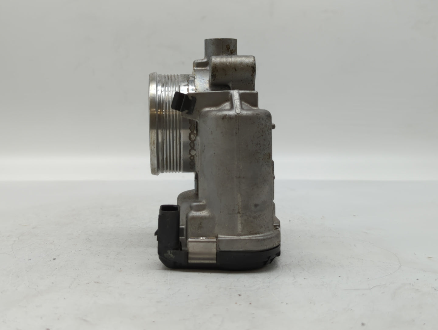 2014-2019 Ford Fusion Throttle Body P/N:0 280 750 566 DS7E-9F991-BB Fits Fits 2014 2015 2016 2017 2018 2019 OEM Used Auto Pa