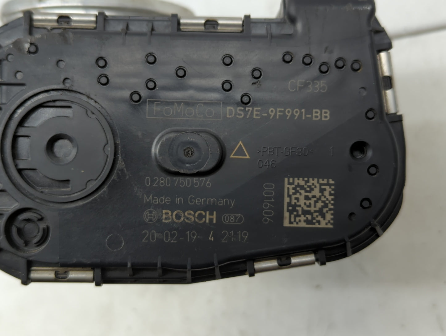2014-2019 Ford Fusion Throttle Body P/N:0 280 750 566 DS7E-9F991-BB Fits Fits 2014 2015 2016 2017 2018 2019 OEM Used Auto Pa