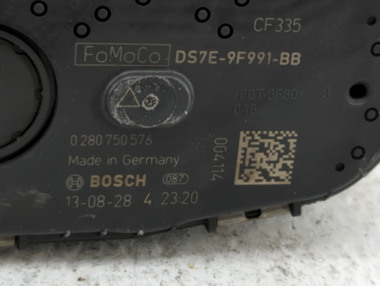 2014-2019 Ford Fusion Throttle Body P/N:0 280 750 566 DS7E-9F991-BB Fits Fits 2014 2015 2016 2017 2018 2019 OEM Used Auto Pa