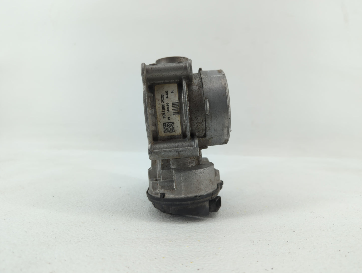 2013-2019 Ford Fusion Throttle Body P/N:DS7E-9F991-AK DS7E-9F991-AD Fits Fits 2013 2014 2015 2016 2017 2018 2019 2020 OEM Us