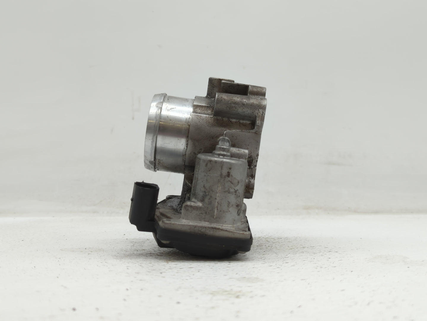 2014-2019 Ford Fusion Throttle Body P/N:50989011 DS7G-9F991-BB, DS7G-9E991-BB Fits Fits 2014 2015 2016 2017 2018 2019 OEM Us
