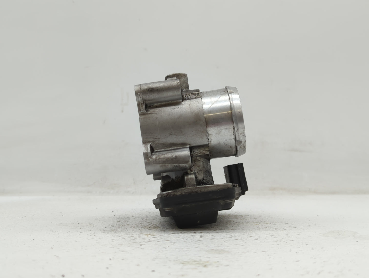 2014-2019 Ford Fusion Throttle Body P/N:50989011 DS7G-9F991-BB, DS7G-9E991-BB Fits Fits 2014 2015 2016 2017 2018 2019 OEM Us