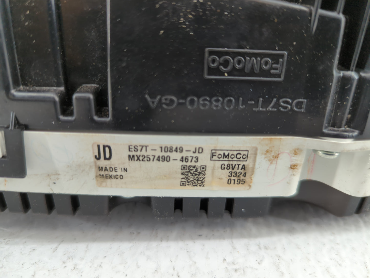 2014 Ford Fusion Instrument Cluster Speedometer Gauges P/N:ES7T-10849-JB ES7T-10849-JC, ES7T-10849-JD Fits OEM Used Auto Par