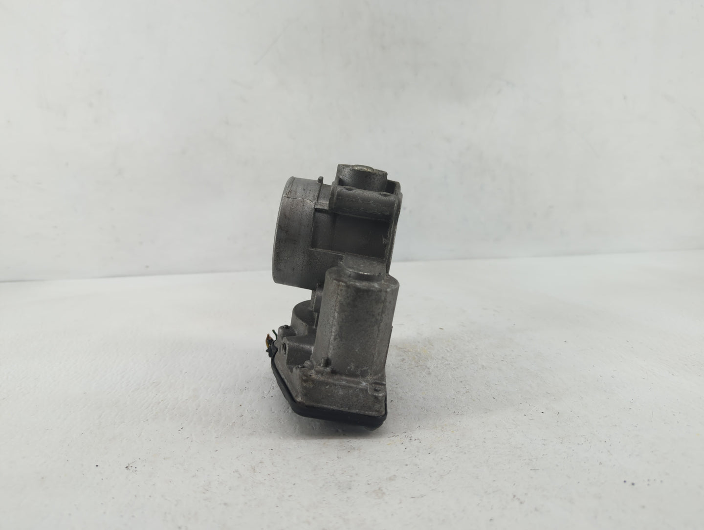 2013-2019 Ford Fusion Throttle Body P/N:DS7E-9F991-AG DS7E-9F991-AK Fits Fits 2013 2014 2015 2016 2017 2018 2019 2020 OEM Us