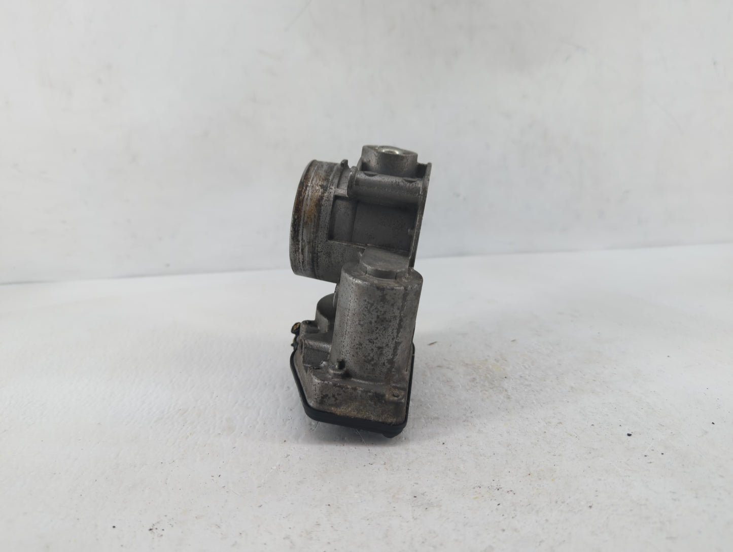 2013-2019 Ford Fusion Throttle Body P/N:DS7E-9F991-AG DS7E-9F991-AK Fits Fits 2013 2014 2015 2016 2017 2018 2019 2020 OEM Us