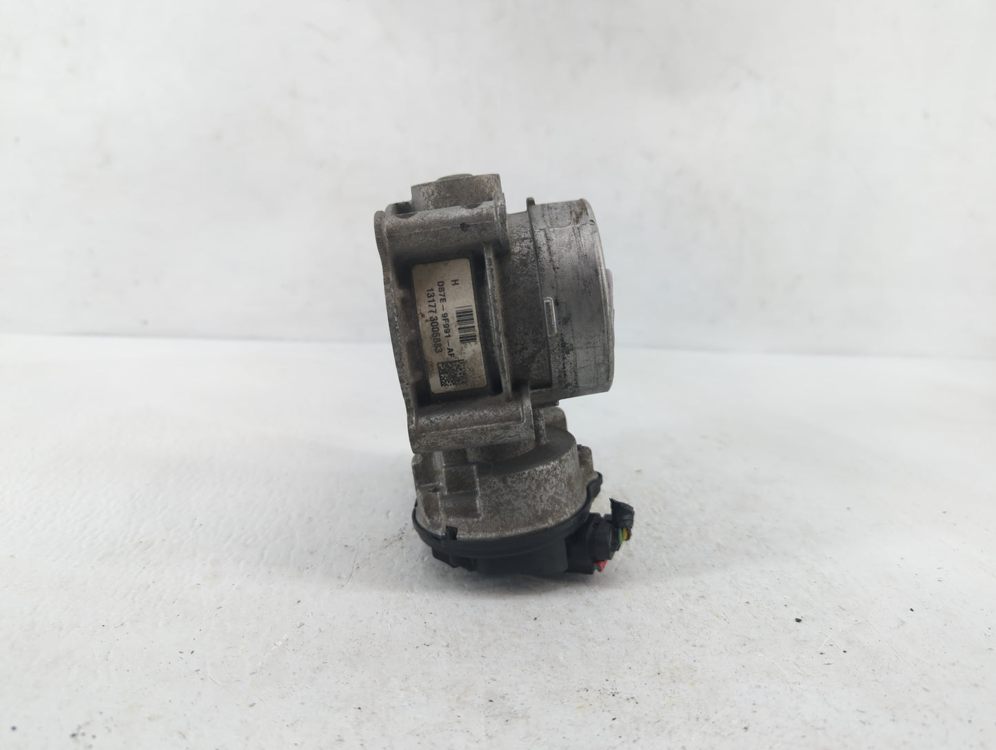 2013-2019 Ford Fusion Throttle Body P/N:DS7E-9F991-AG DS7E-9F991-AK Fits Fits 2013 2014 2015 2016 2017 2018 2019 2020 OEM Us