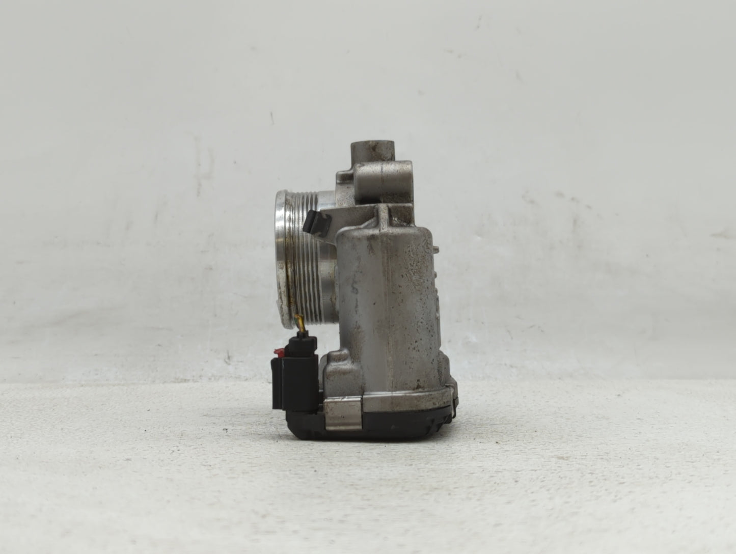 2014-2019 Ford Fusion Throttle Body P/N:DS7E-9F991-BB Fits Fits 2014 2015 2016 2017 2018 2019 OEM Used Auto Parts - Oemuseda