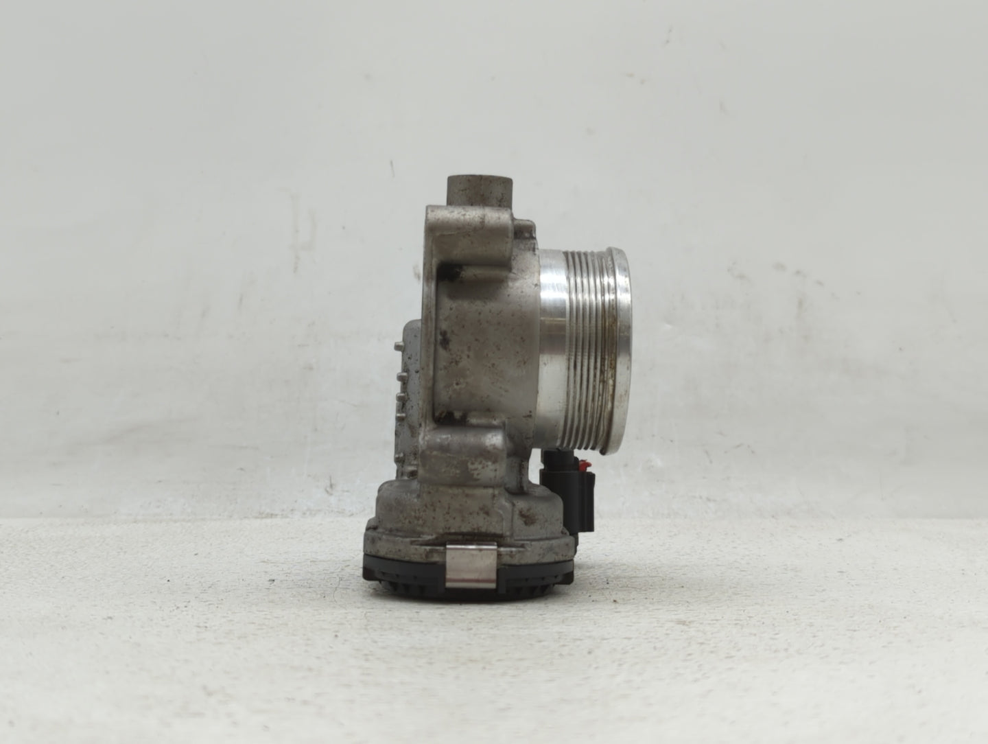 2014-2019 Ford Fusion Throttle Body P/N:DS7E-9F991-BB Fits Fits 2014 2015 2016 2017 2018 2019 OEM Used Auto Parts - Oemuseda