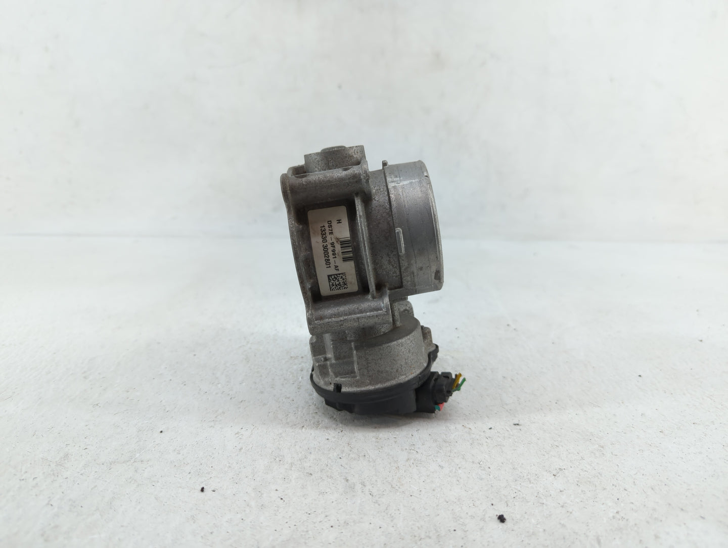 2013-2019 Ford Fusion Throttle Body P/N:DS7E-9F991-AG DS7E-9F991-AK Fits Fits 2013 2014 2015 2016 2017 2018 2019 2020 OEM Us