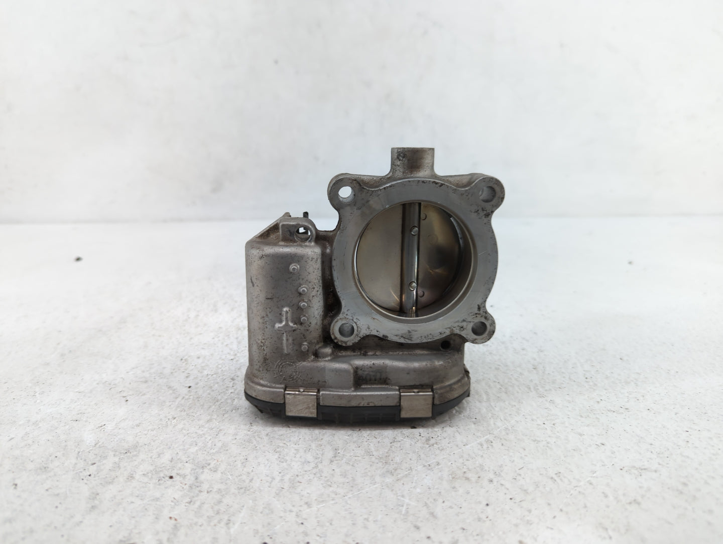2014-2019 Ford Fusion Throttle Body P/N:DS7E-9F991-BB Fits Fits 2014 2015 2016 2017 2018 2019 OEM Used Auto Parts - Oemuseda