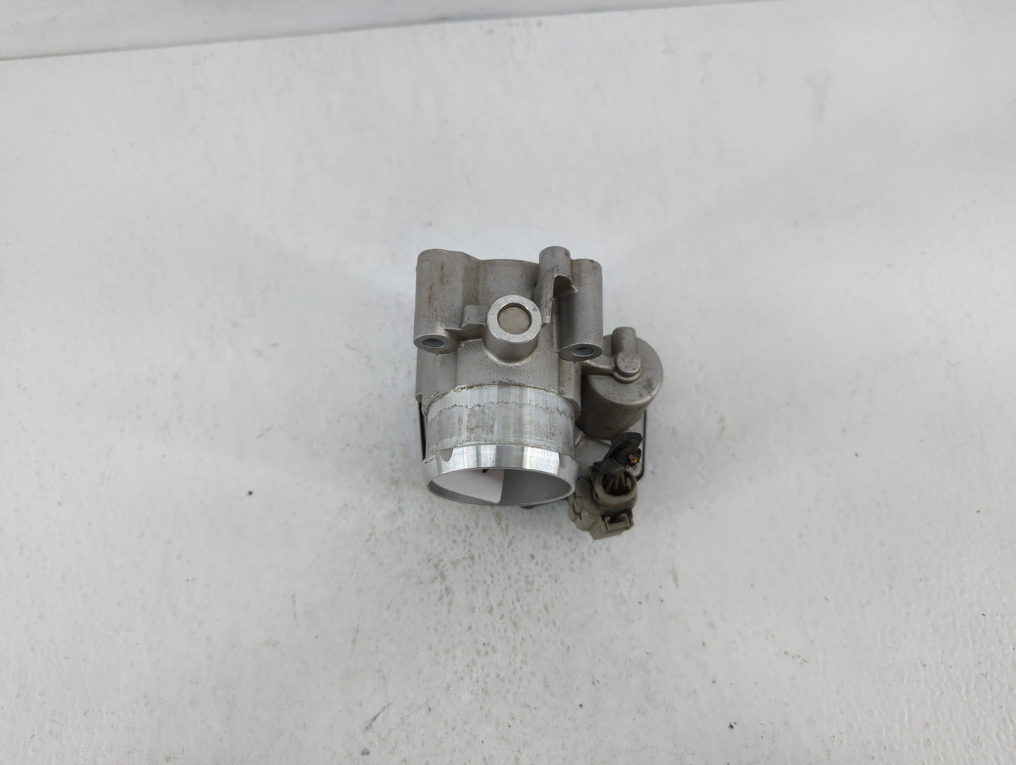 2014-2020 Ford Fusion Throttle Body P/N:DS7G-9F991-BB DS7G-9F991-CA Fits Fits 2014 2015 2016 2017 2018 2019 2020 OEM Used Au