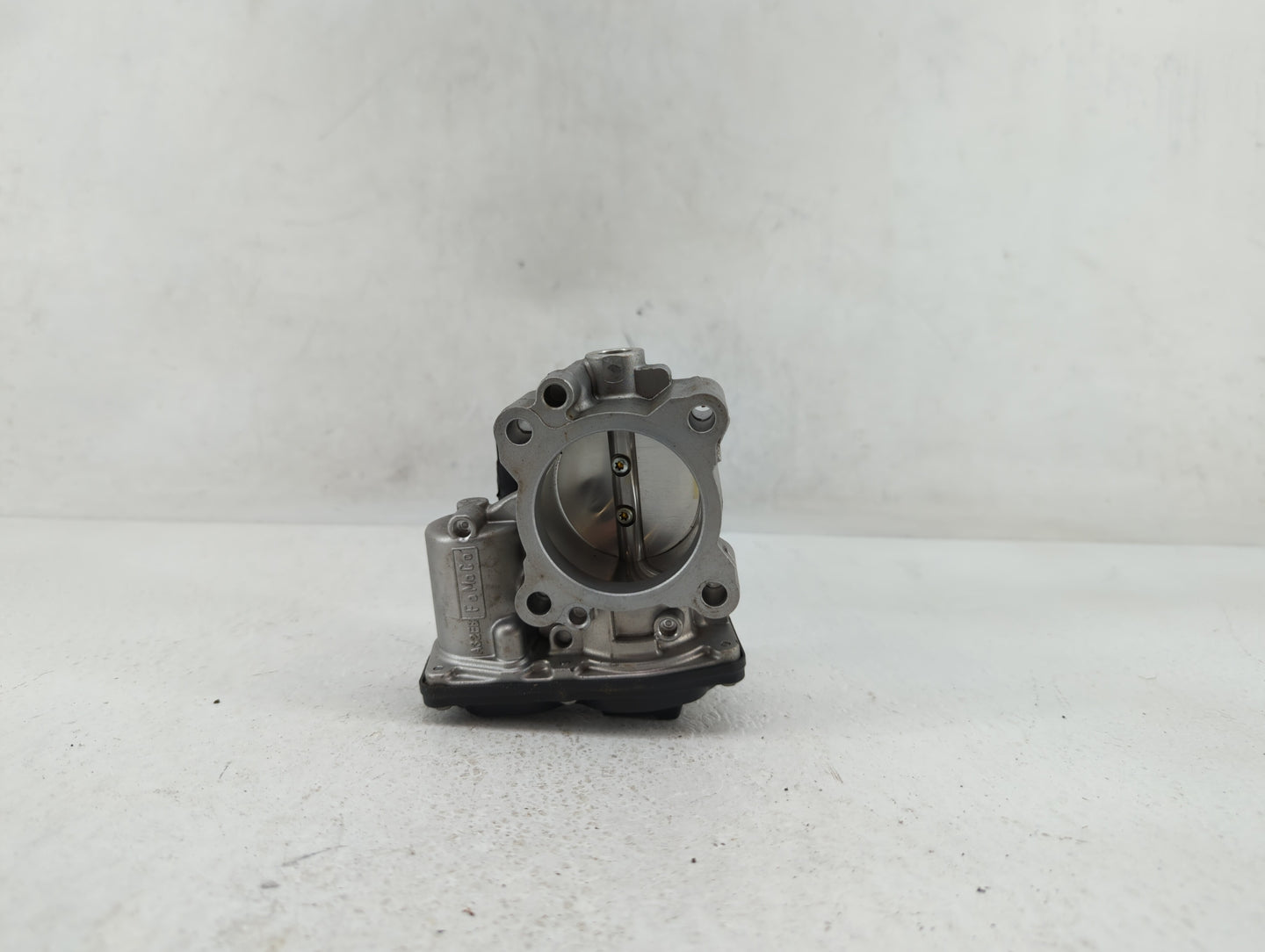 2014-2020 Ford Fusion Throttle Body P/N:DS7G-9F991-BB DS7G-9F991-CA Fits Fits 2014 2015 2016 2017 2018 2019 2020 OEM Used Au