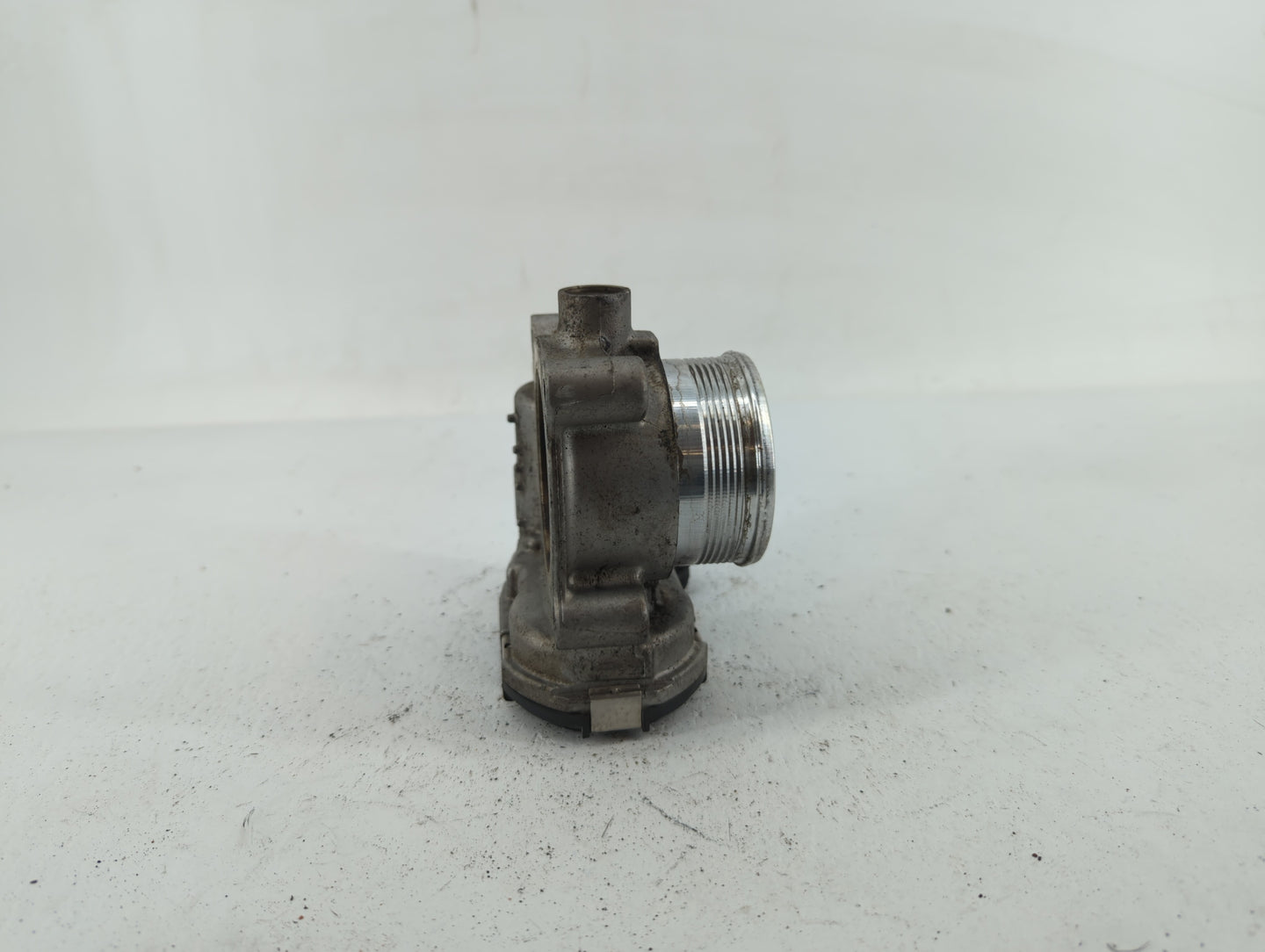 2014-2020 Ford Fusion Throttle Body P/N:DS7E-9F991-BB Fits Fits 2014 2015 2016 2017 2018 2019 2020 2021 2022 OEM Used Auto P