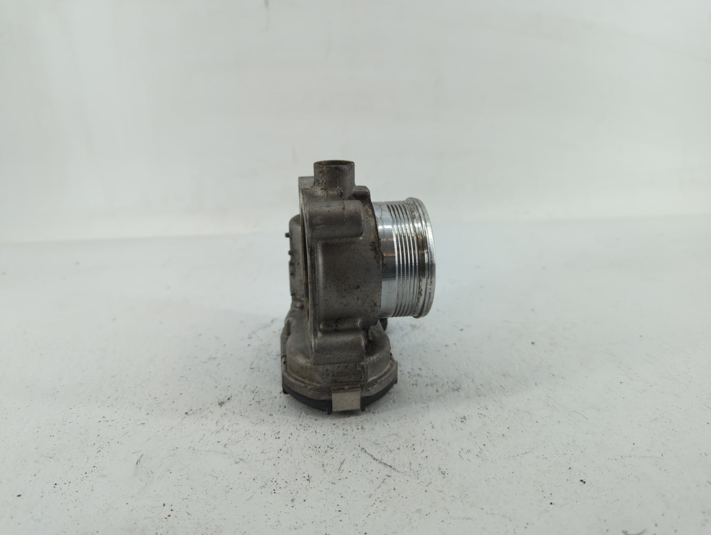 2014-2020 Ford Fusion Throttle Body P/N:DS7E-9F991-BB Fits Fits 2014 2015 2016 2017 2018 2019 2020 2021 2022 OEM Used Auto P