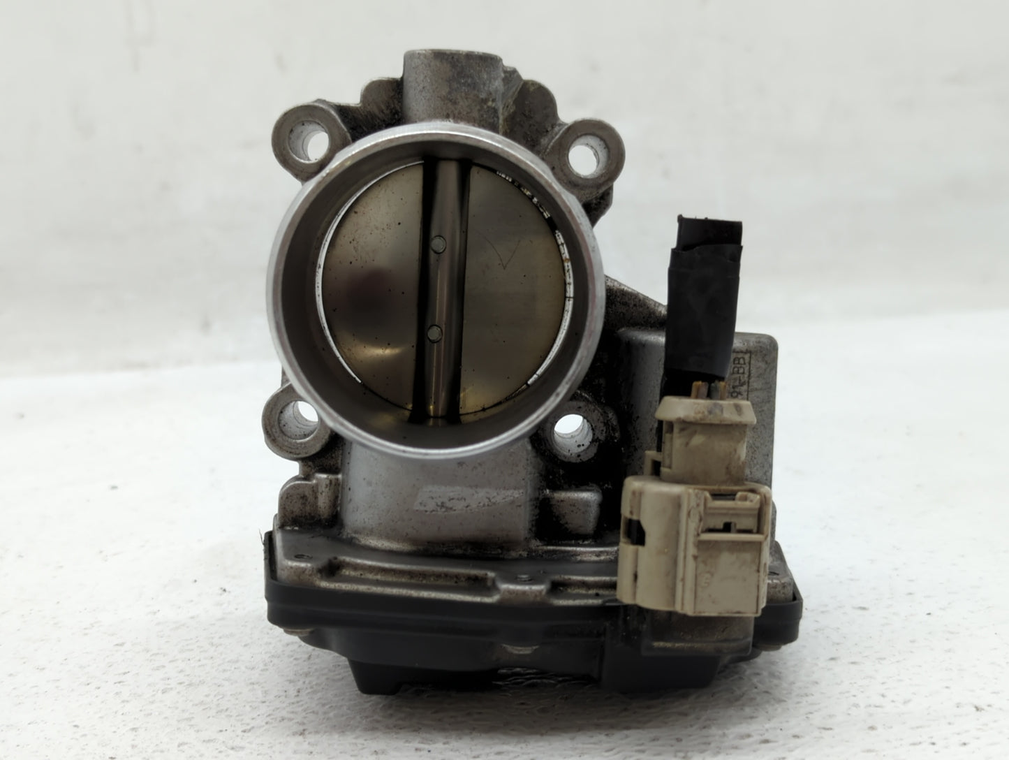 2014-2020 Ford Fusion Throttle Body P/N:DS7G-9F991-BB DS7G-9F991-CA Fits Fits 2014 2015 2016 2017 2018 2019 2020 OEM Used Au