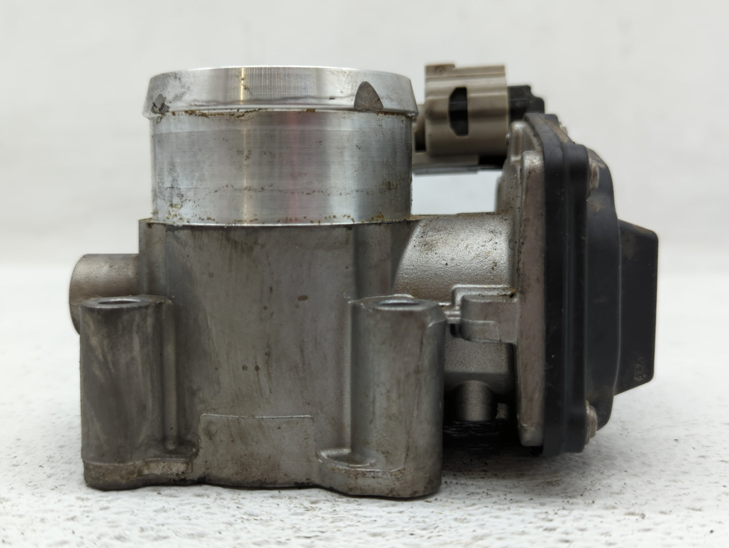 2014-2020 Ford Fusion Throttle Body P/N:DS7G-9F991-BB DS7G-9F991-CA Fits Fits 2014 2015 2016 2017 2018 2019 2020 OEM Used Au