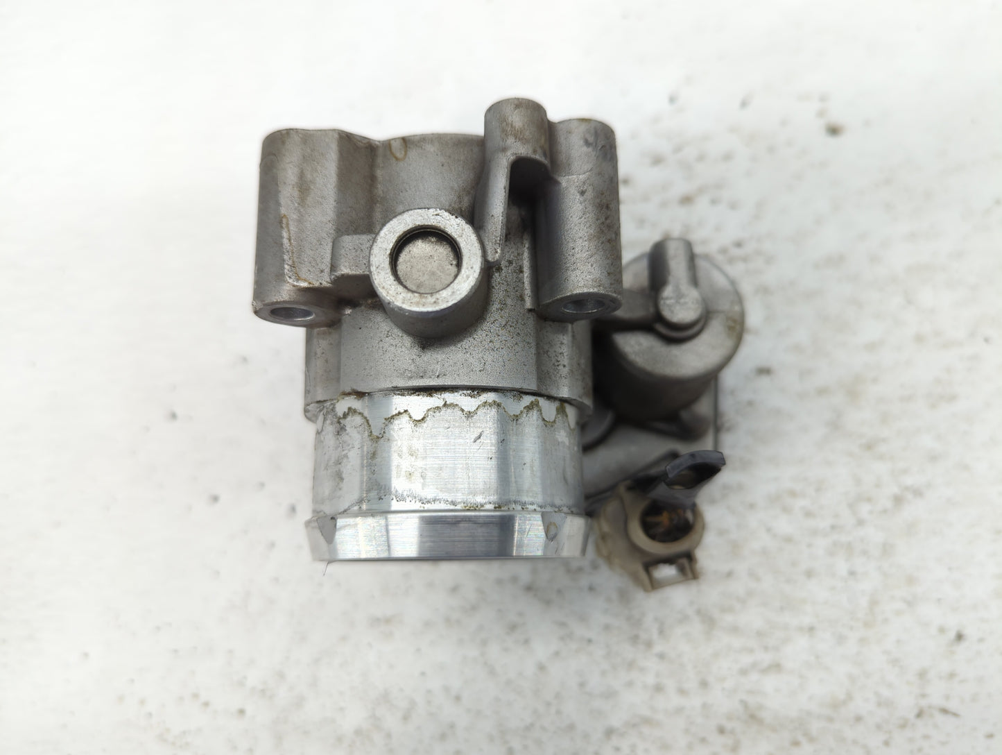 2014-2020 Ford Fusion Throttle Body P/N:DS7G-9F991-BB Fits Fits 2014 2015 2016 2017 2018 2019 2020 OEM Used Auto Parts - Oem