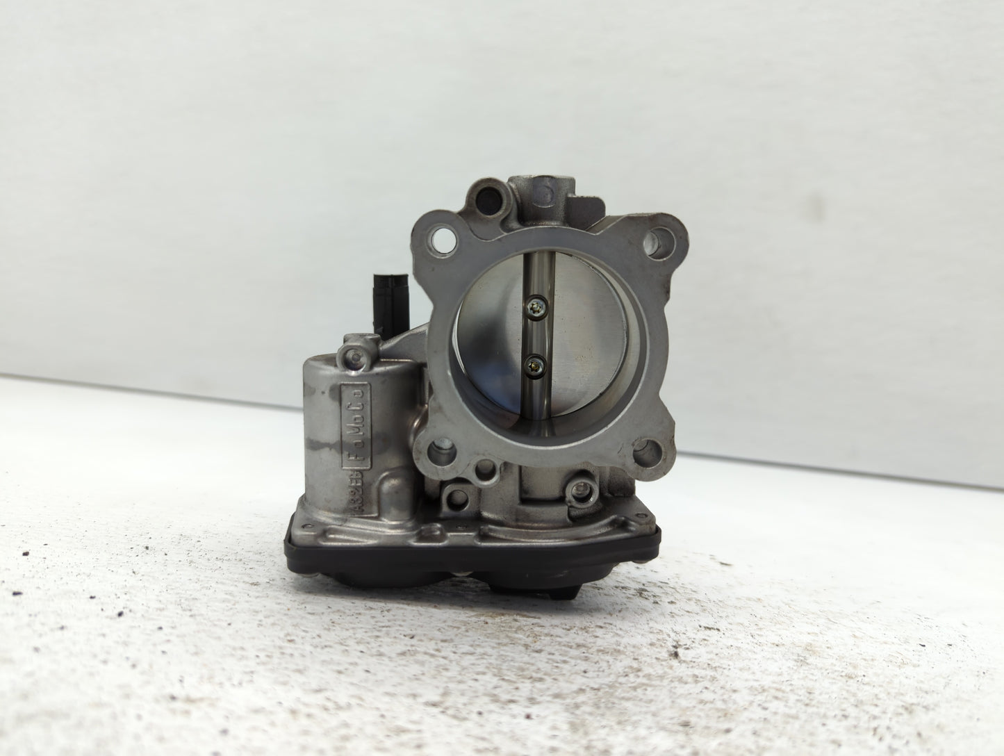 2014-2020 Ford Fusion Throttle Body P/N:DS7G-9F991-BB Fits Fits 2014 2015 2016 2017 2018 2019 2020 OEM Used Auto Parts - Oem