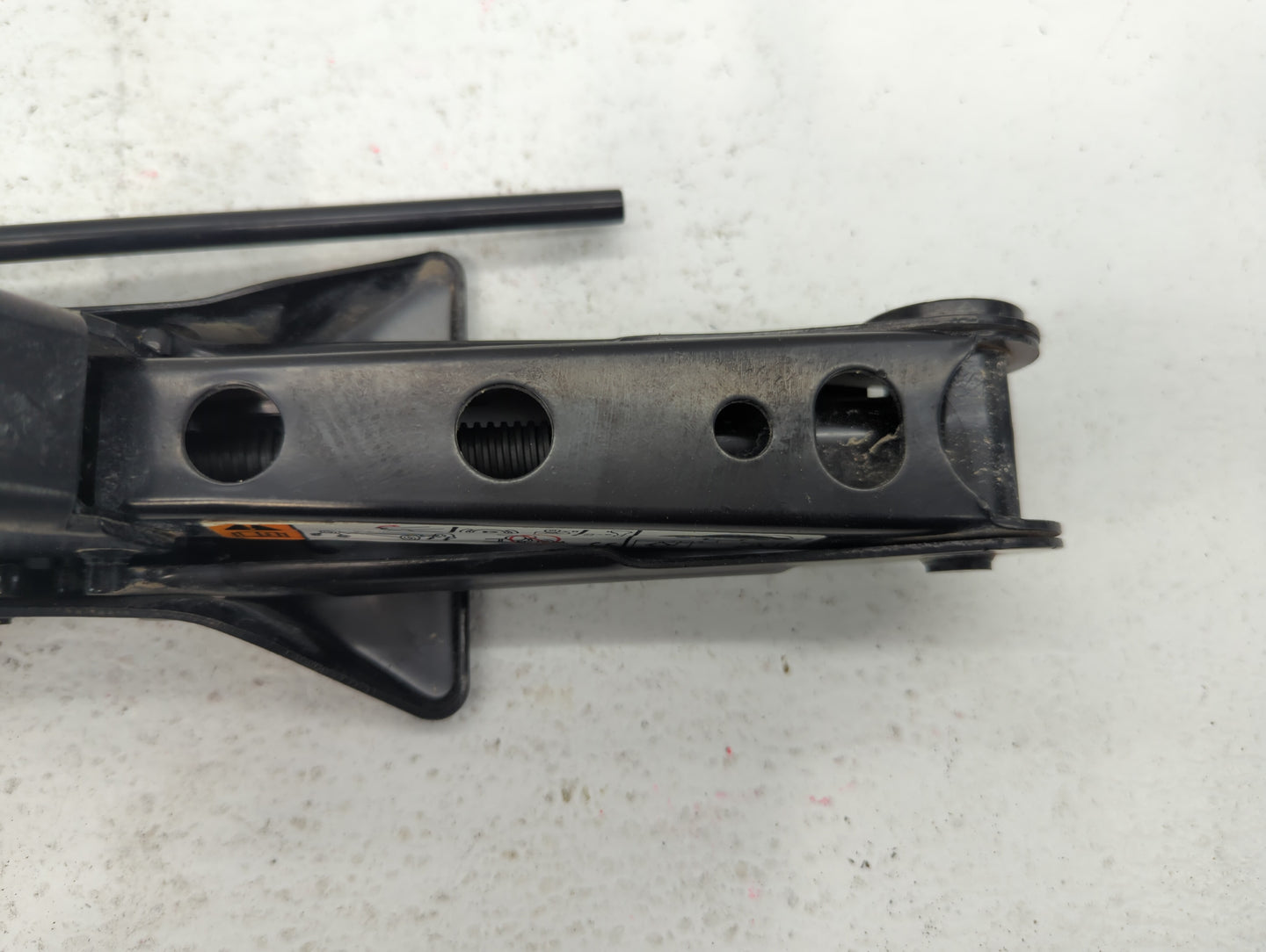 2014 Ford Fusion Spare Scissor Car Jack 499050 - Oemusedautoparts1.com