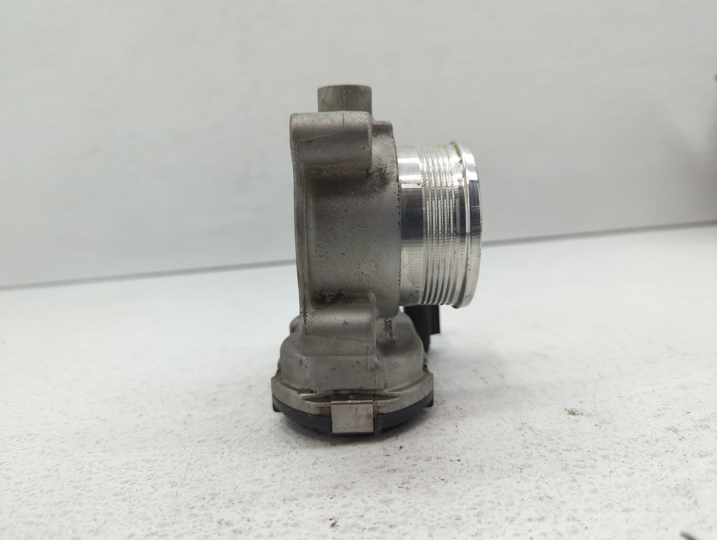 2014-2020 Ford Fusion Throttle Body P/N:DS7E-9F991-BB Fits Fits 2014 2015 2016 2017 2018 2019 2020 2021 2022 OEM Used Auto P