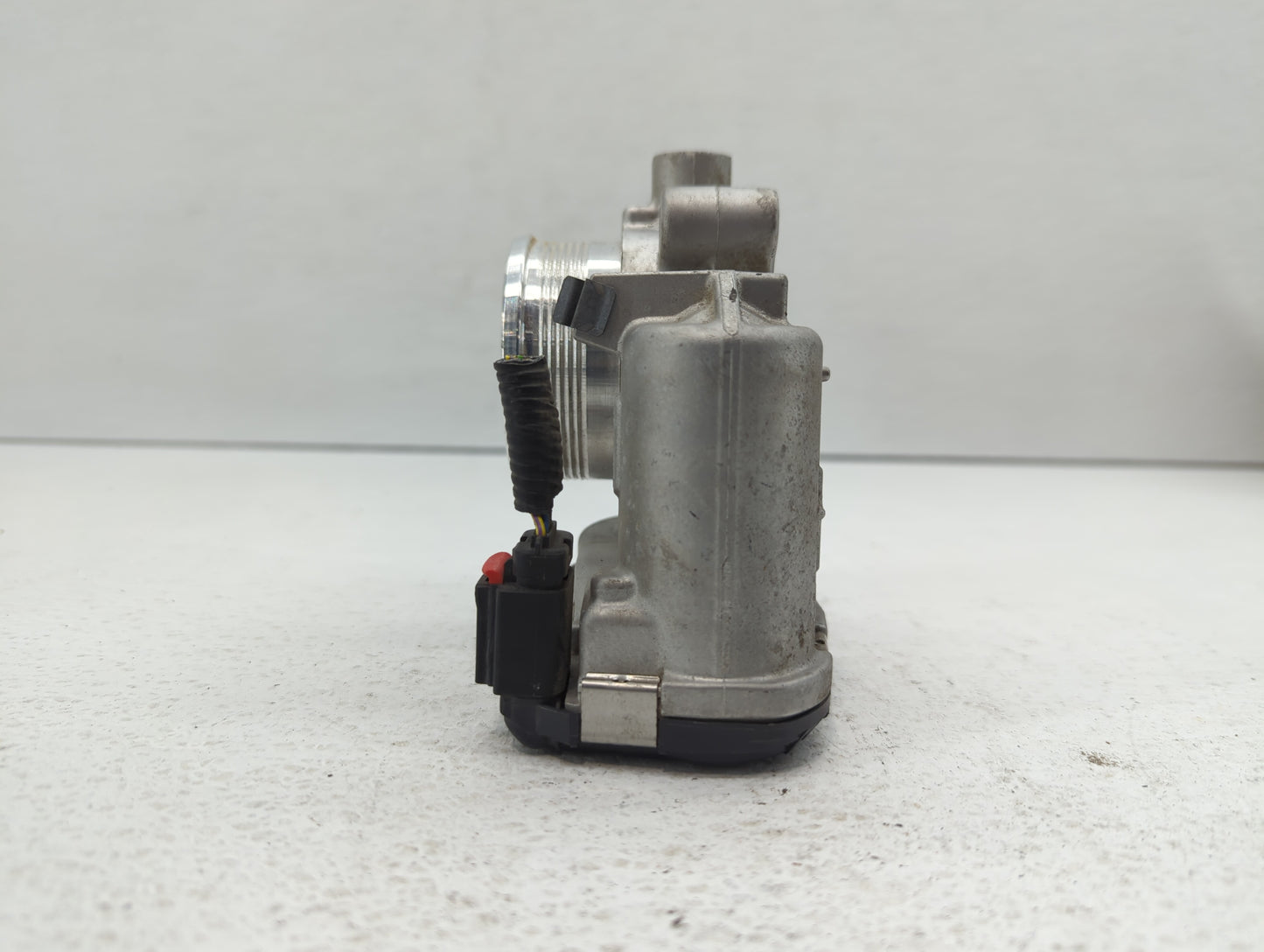 2014-2020 Ford Fusion Throttle Body P/N:DS7E-9F991-BB Fits Fits 2014 2015 2016 2017 2018 2019 2020 2021 2022 OEM Used Auto P