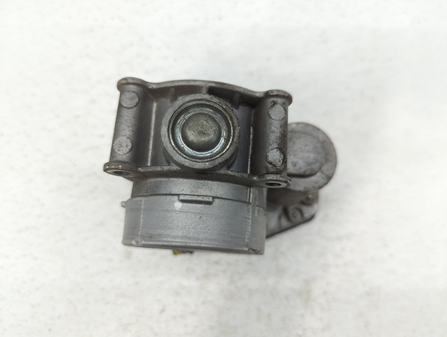 2013-2020 Ford Fusion Throttle Body P/N:DS7E-9F991-AF Fits Fits 2013 2014 2015 2016 2017 2018 2019 2020 2021 2022 OEM Used A