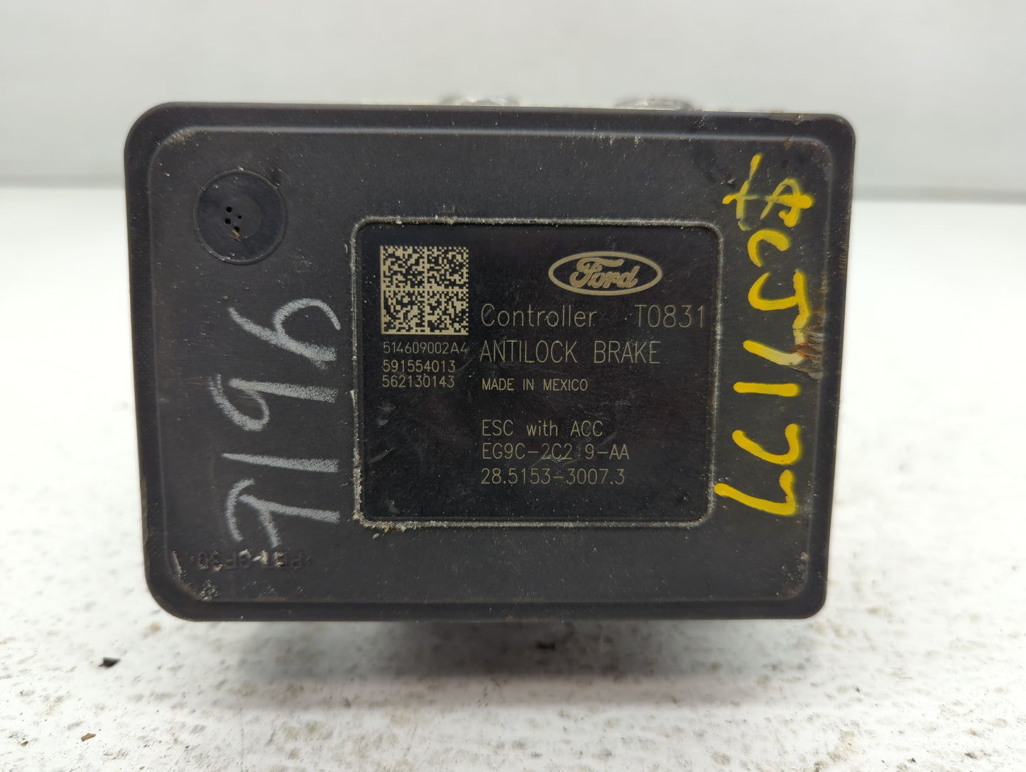 2014-2016 Ford Fusion ABS Pump Control Module Replacement P/N:EG9C-2C405-AC EG9C-2C405-AG Fits Fits 2014 2015 2016 OEM Used 