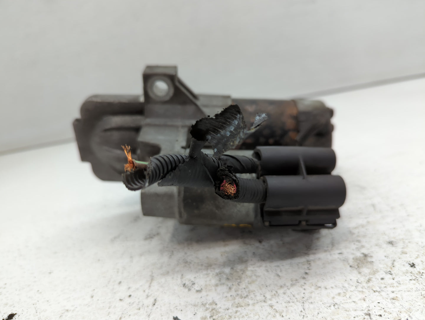 2013-2020 Ford Fusion Car Starter Motor Solenoid OEM Fits Fits 2012 2013 2014 2015 2016 2017 2018 2019 2020 OEM Used Auto Pa