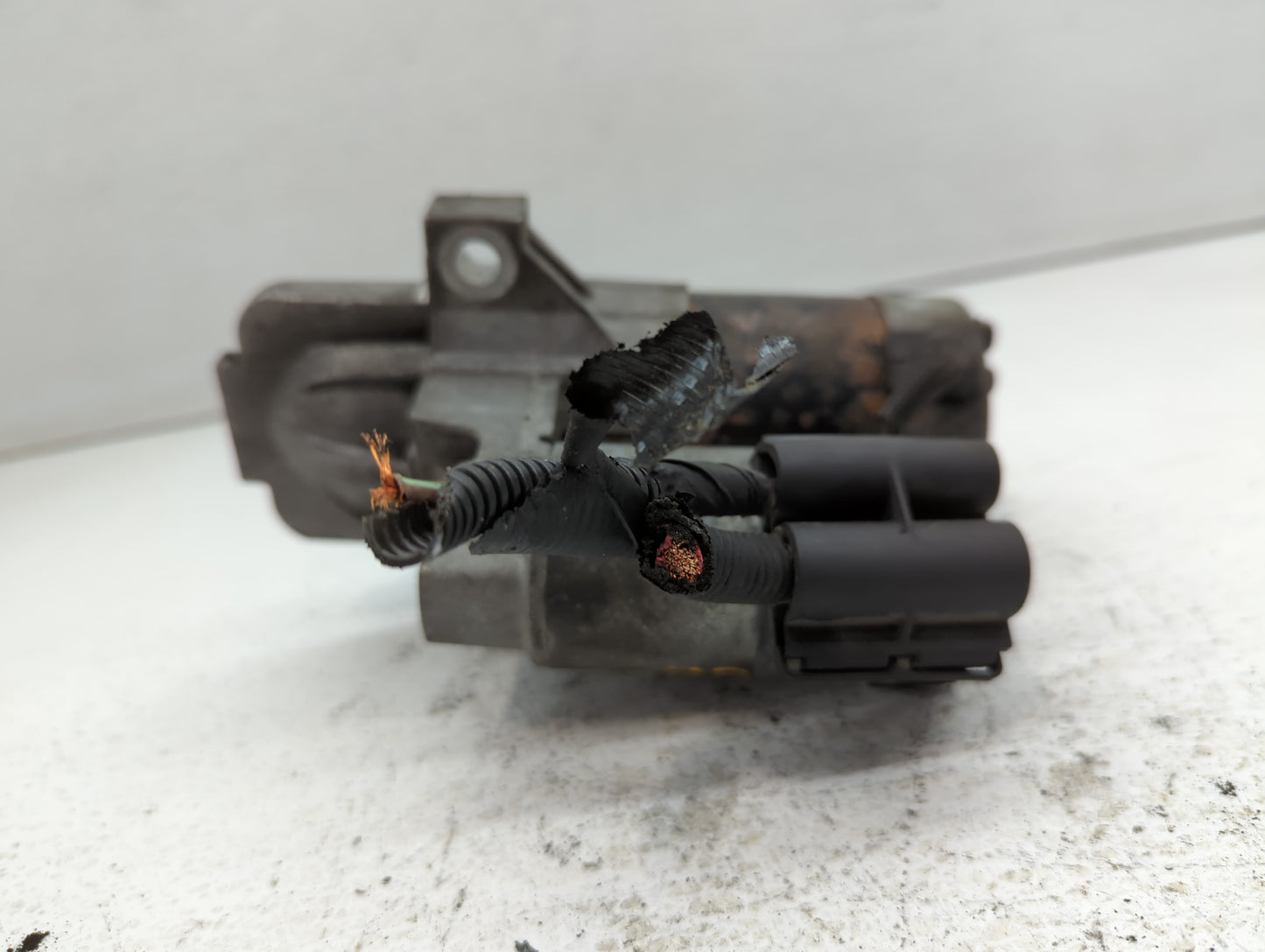 2013-2020 Ford Fusion Car Starter Motor Solenoid OEM Fits Fits 2012 2013 2014 2015 2016 2017 2018 2019 2020 OEM Used Auto Pa