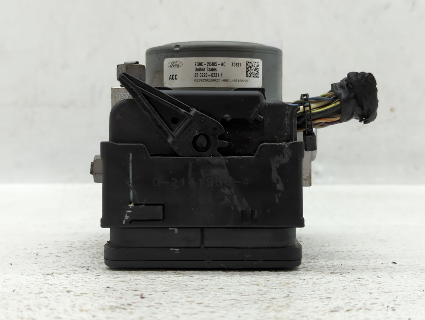 2014-2016 Ford Fusion ABS Pump Control Module Replacement P/N:EG9C-2C405-AC Fits Fits 2014 2015 2016 OEM Used Auto Parts - O