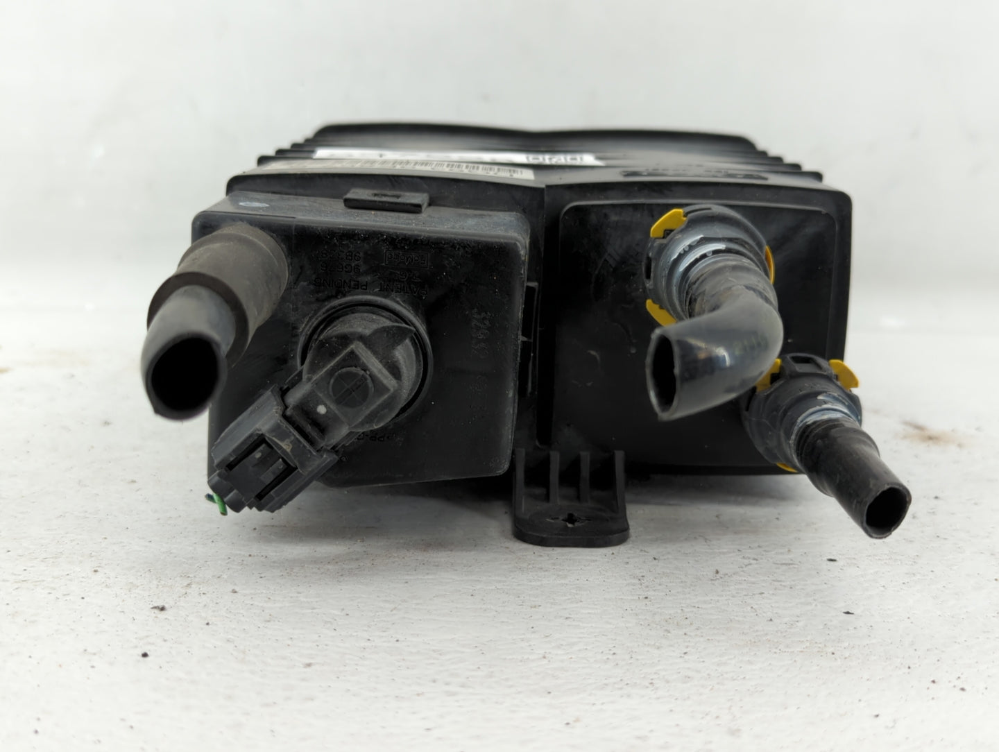2014 Ford Fusion Fuel Vapor Charcoal Canister 537228 - Oemusedautoparts1.com