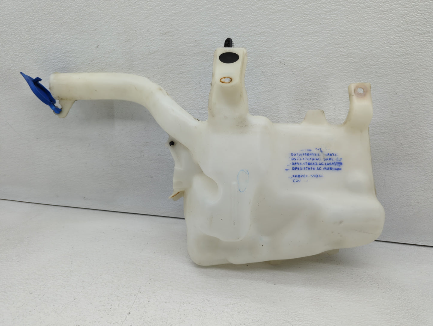 2013-2014 Ford Fusion Windshield Washer Fluid Reservoir Bottle Oem - Oemusedautoparts1.com