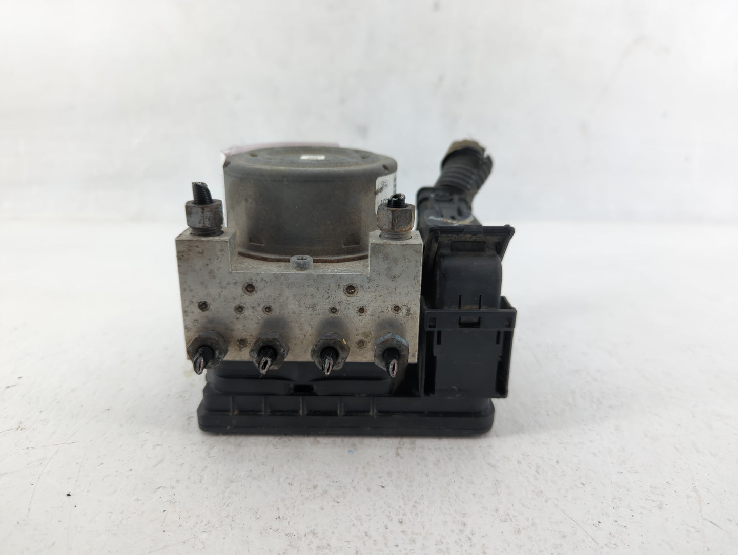 2014-2016 Ford Fusion ABS Pump Control Module Replacement P/N:DG9C-2C405-DF EG9C-2C405-AC Fits Fits 2014 2015 2016 OEM Used 