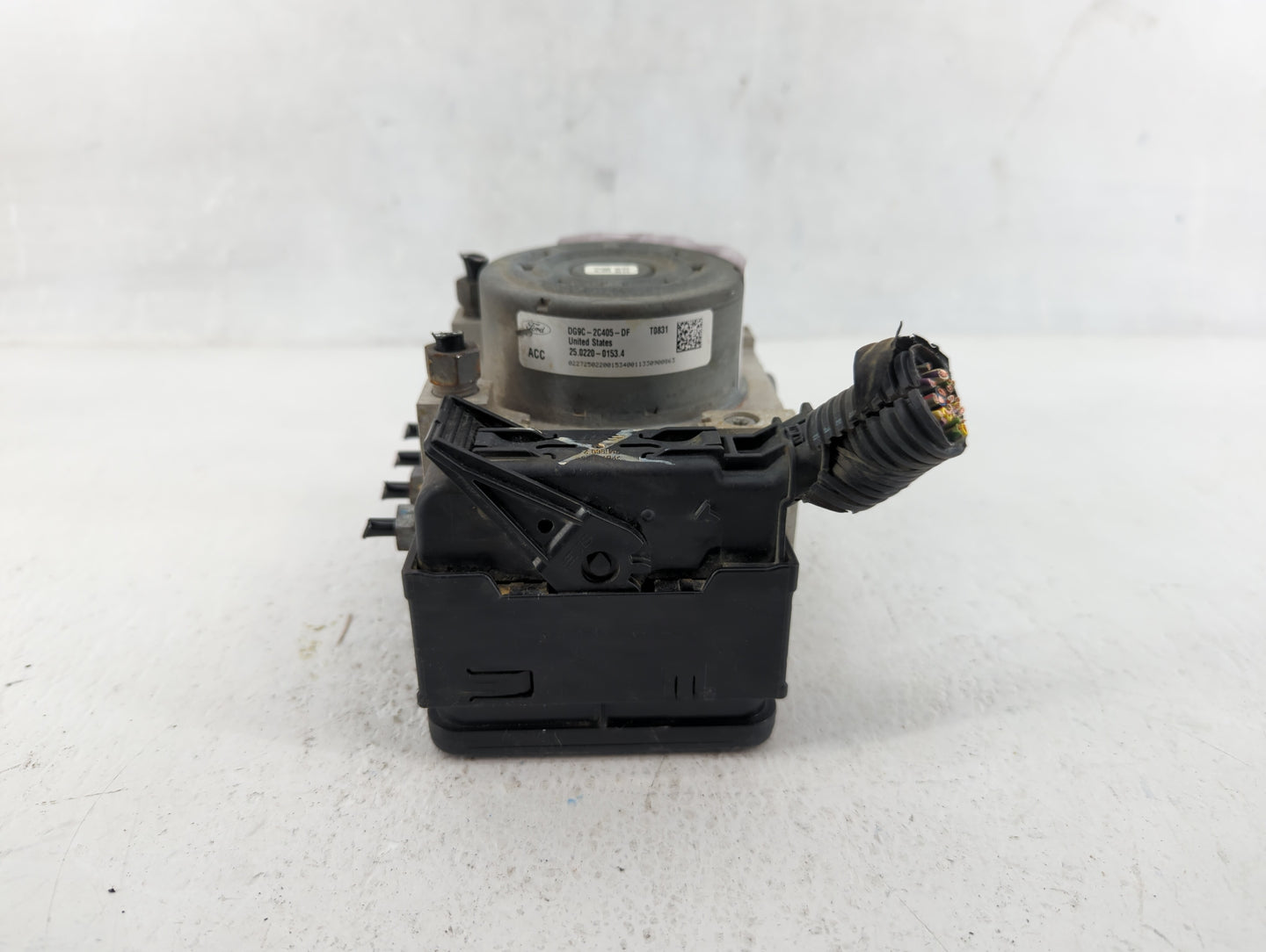 2014-2016 Ford Fusion ABS Pump Control Module Replacement P/N:DG9C-2C405-DF EG9C-2C405-AC Fits Fits 2014 2015 2016 OEM Used 