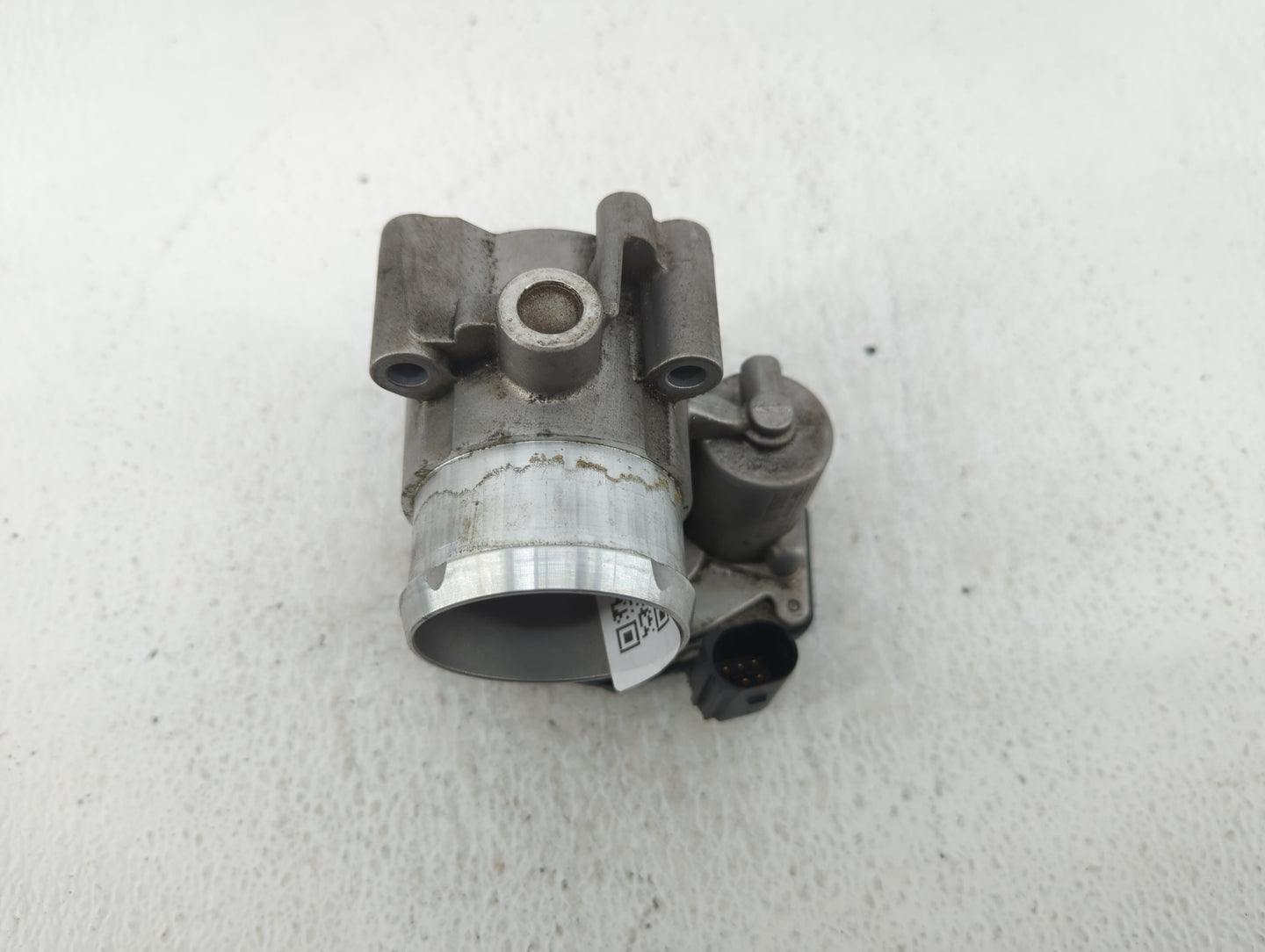 2014-2020 Ford Fusion Throttle Body P/N:DS7G-9F991-BB Fits Fits 2014 2015 2016 2017 2018 2019 2020 OEM Used Auto Parts - Oem