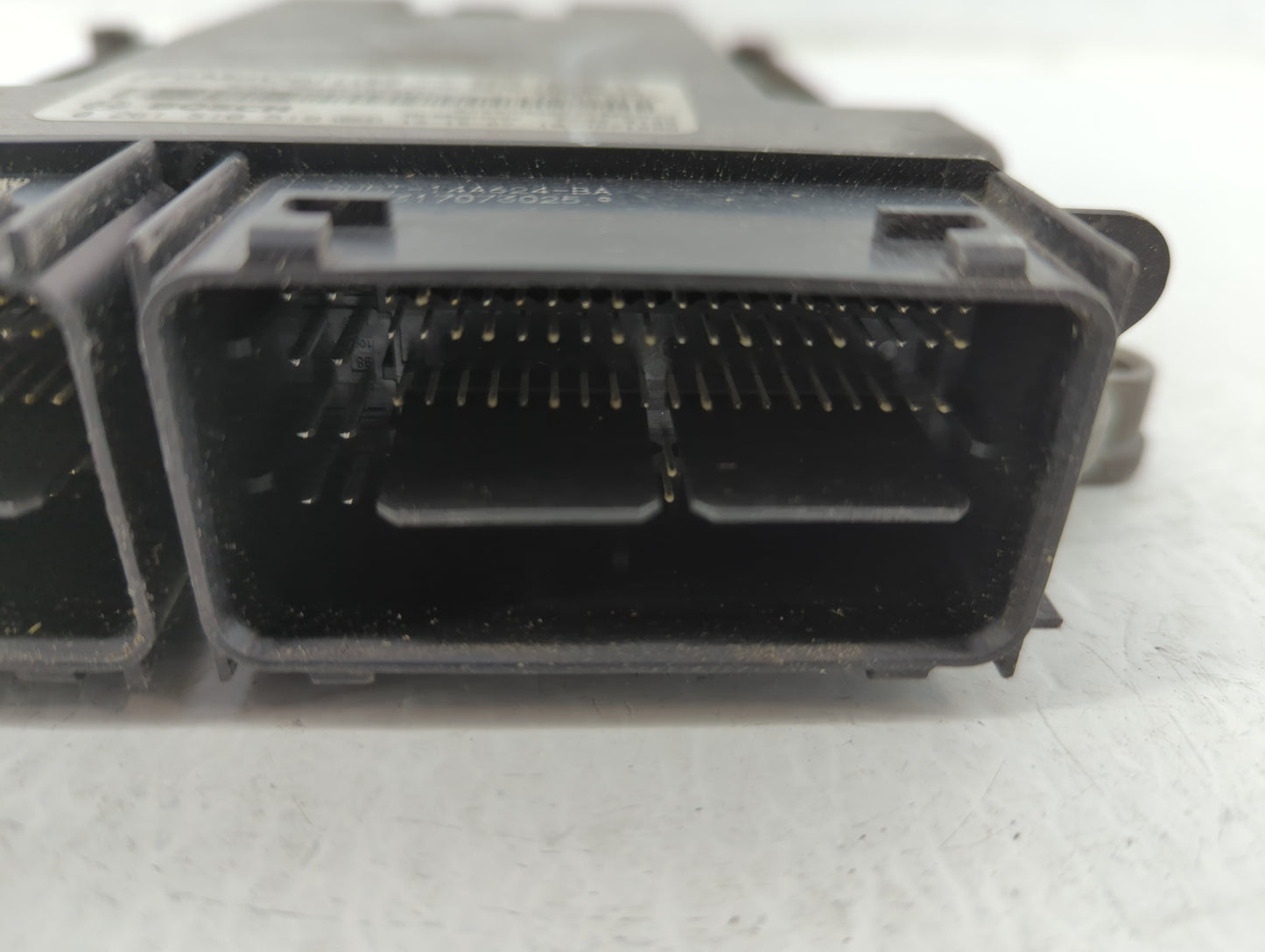 2014-2016 Ford Fusion PCM Engine Control Computer ECU ECM PCU OEM P/N:ES7A-12A650-EK Fits Fits 2014 2015 2016 OEM Used Auto 