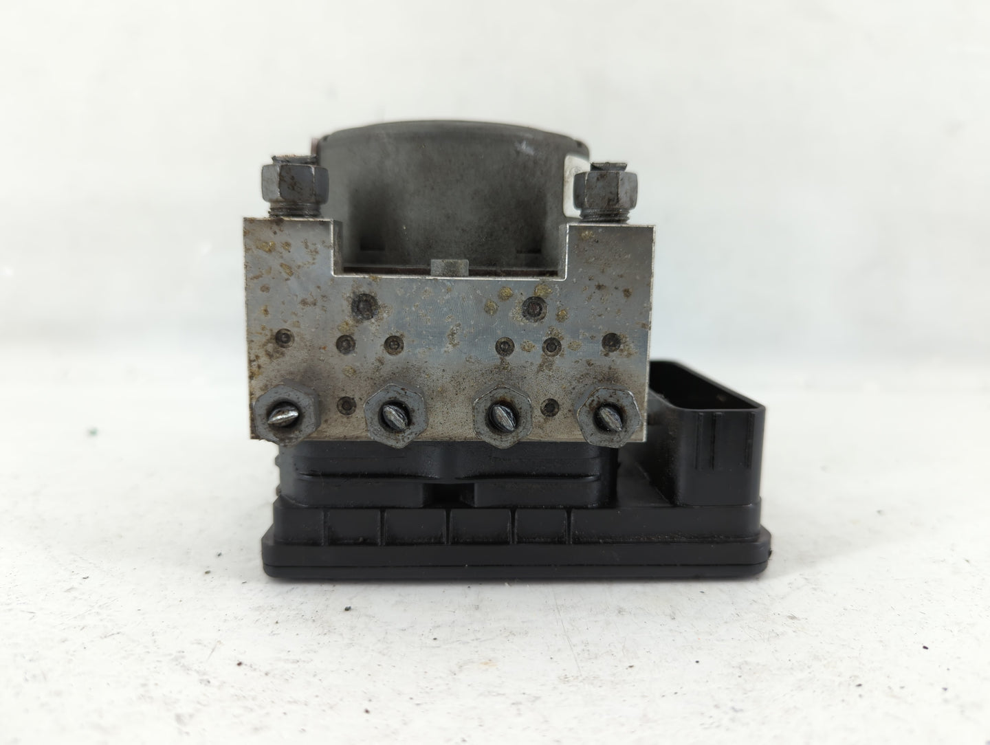 2014-2016 Ford Fusion ABS Pump Control Module Replacement P/N:DG9C-2C405-DF Fits Fits 2014 2015 2016 OEM Used Auto Parts - O