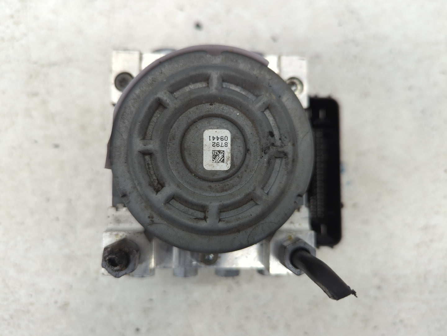 2014-2016 Ford Fusion ABS Pump Control Module Replacement P/N:EG9C-2C405-AC Fits Fits 2014 2015 2016 OEM Used Auto Parts - O