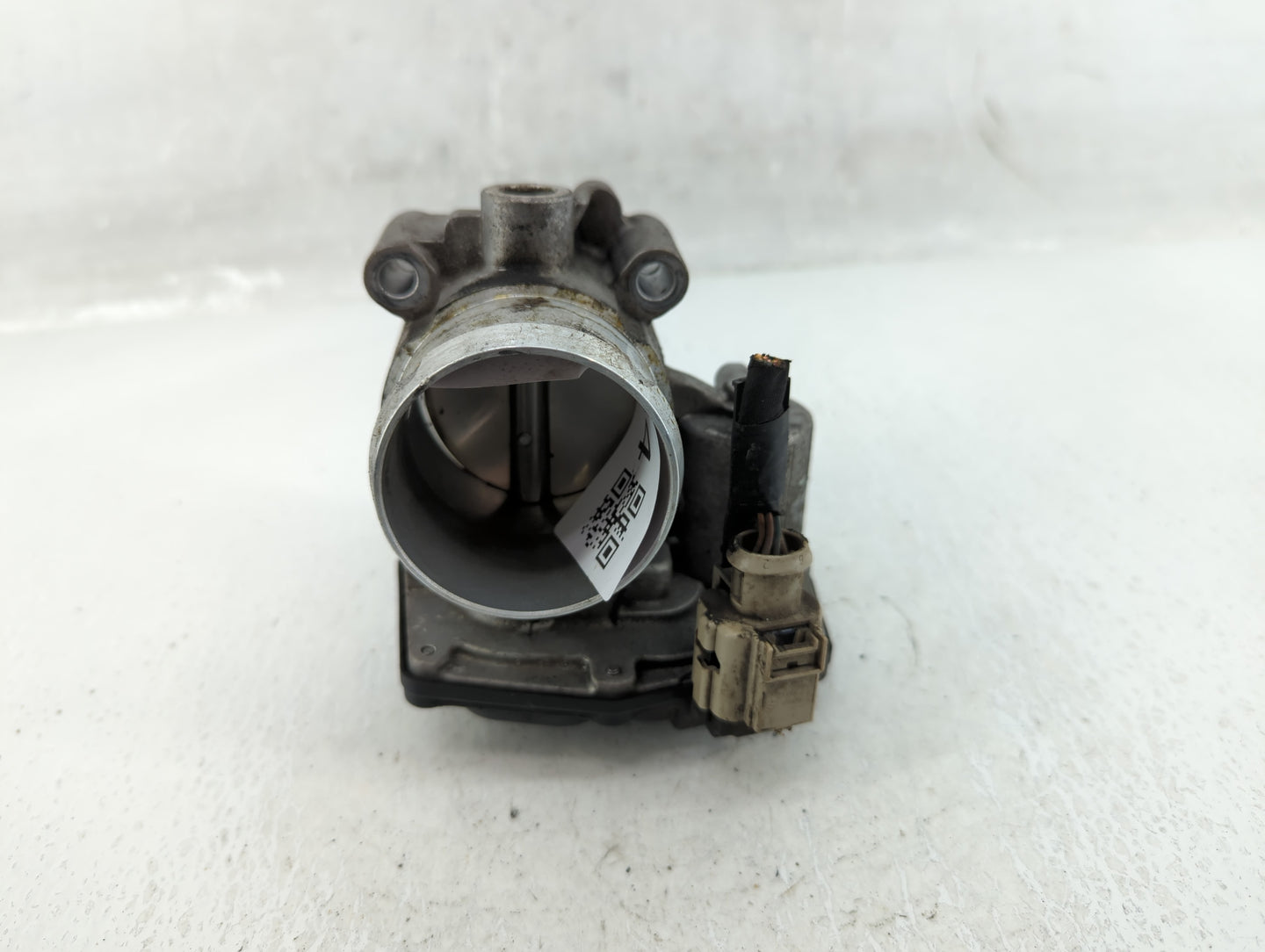 2014-2020 Ford Fusion Throttle Body P/N:DS7G-9F991-BB Fits Fits 2014 2015 2016 2017 2018 2019 2020 OEM Used Auto Parts - Oem
