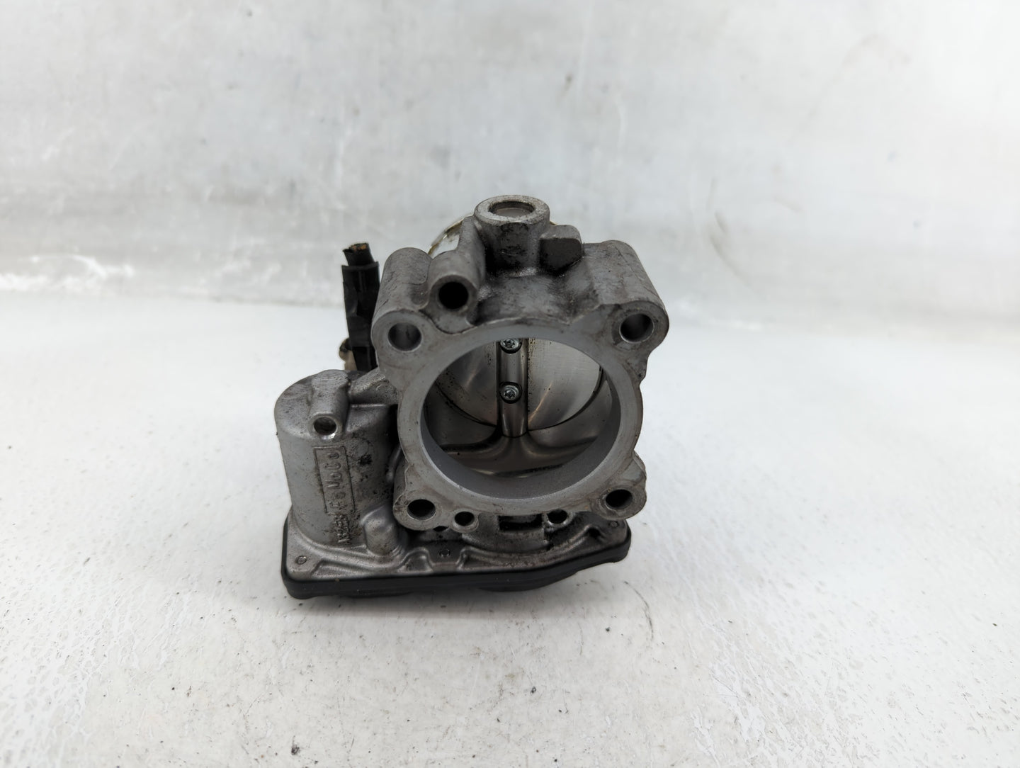 2014-2020 Ford Fusion Throttle Body P/N:DS7G-9F991-BB Fits Fits 2014 2015 2016 2017 2018 2019 2020 OEM Used Auto Parts - Oem