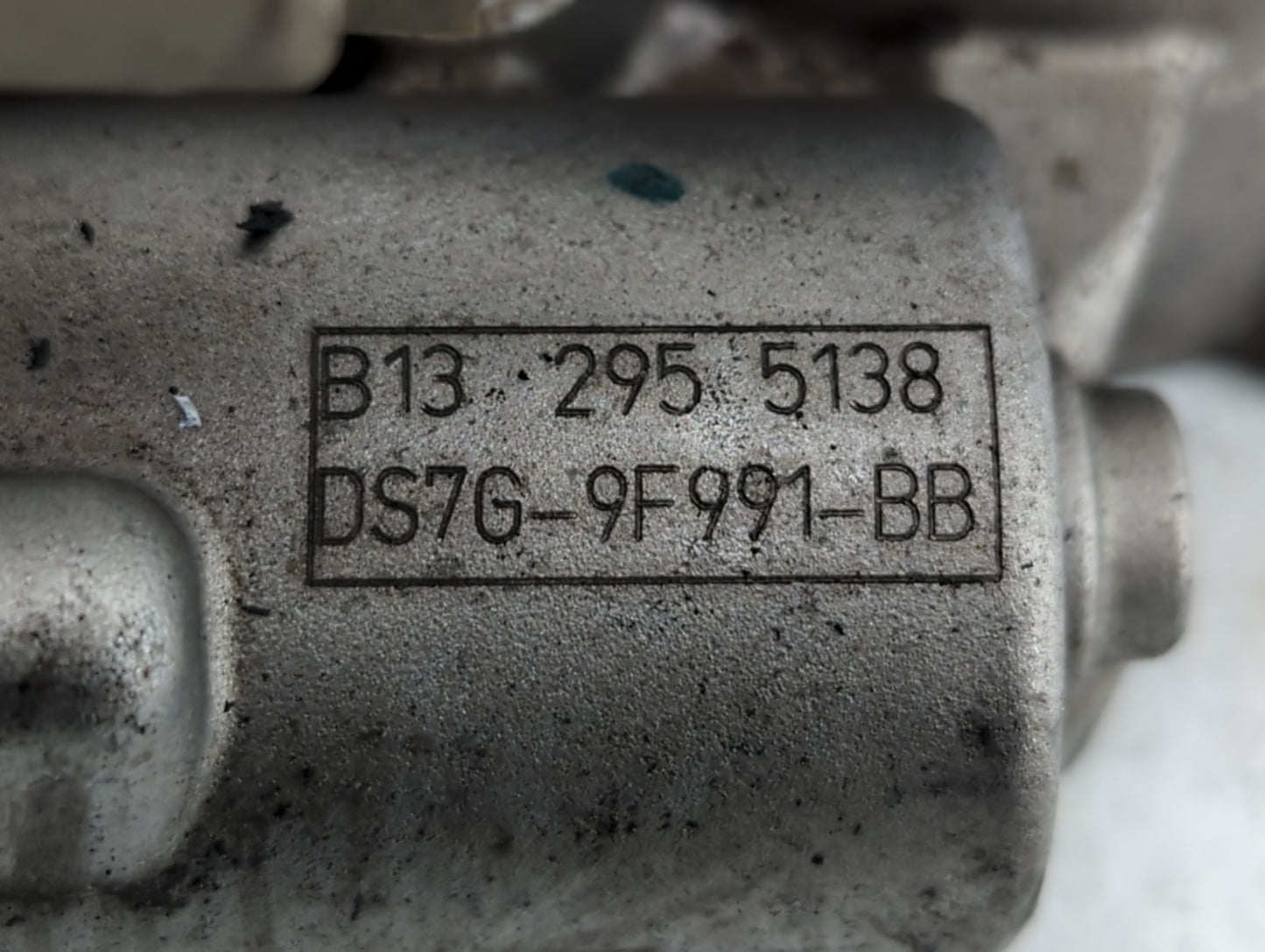 2014-2020 Ford Fusion Throttle Body P/N:DS7G-9F991-BB Fits Fits 2014 2015 2016 2017 2018 2019 2020 OEM Used Auto Parts - Oem