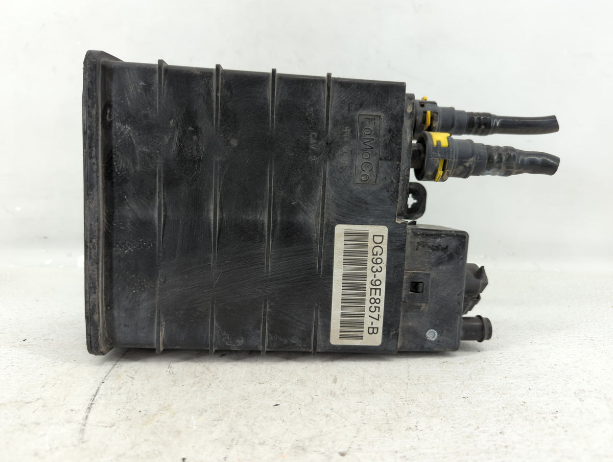 2014 Ford Fusion Fuel Vapor Charcoal Canister 610935 - Oemusedautoparts1.com