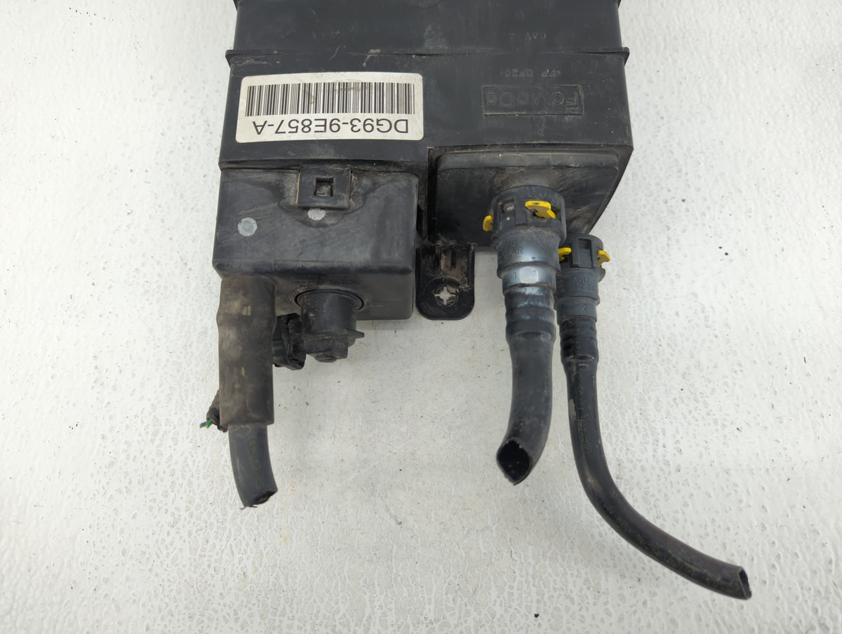 2014 Ford Fusion Fuel Vapor Charcoal Canister 611163 - Oemusedautoparts1.com